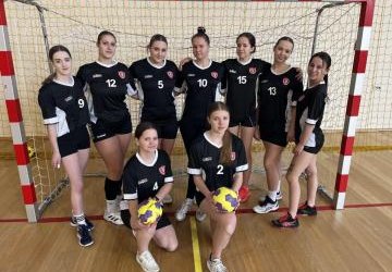 Szczypiornistki z ZSO w Bobowej najlepsze w powiecie gorlickim