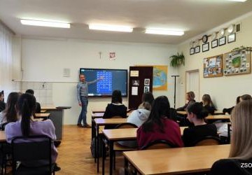 Spotkanie autorskie z Piotrem Lianą w ZSO w Bobowej